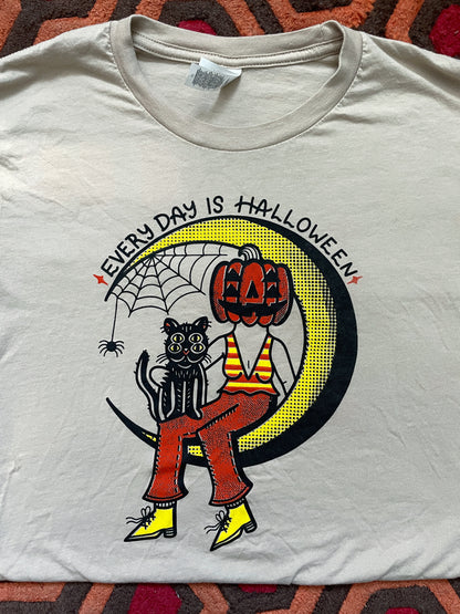 RETIRING Every Day is Halloween Tee Shirt